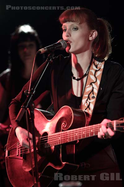 KAREN ELSON - 2010-09-24 - PARIS - La Boule Noire - 